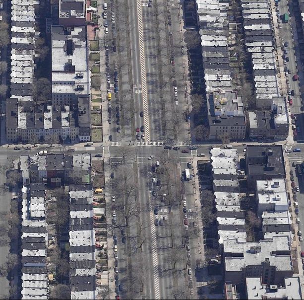 crown heights: New York Avenue - eastern parkway